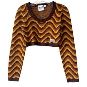 RAGGED‎ cropped long sleeve sweater